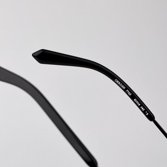 Off-White TAMPA Sunglasses – Gunmetal Blue Rectangular Frame | Model OERI13N 774 - Picture 10 of 11